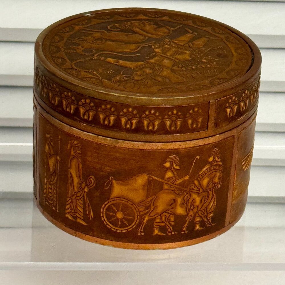Charm Negar Leather Hand Tooled Persian Design Faravahar Circular Trinket Box - Picture 4 of 16